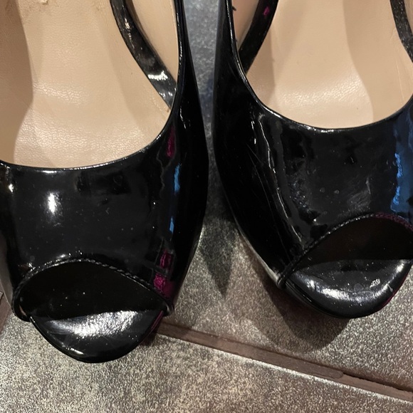 Heels - Picture 2 of 6